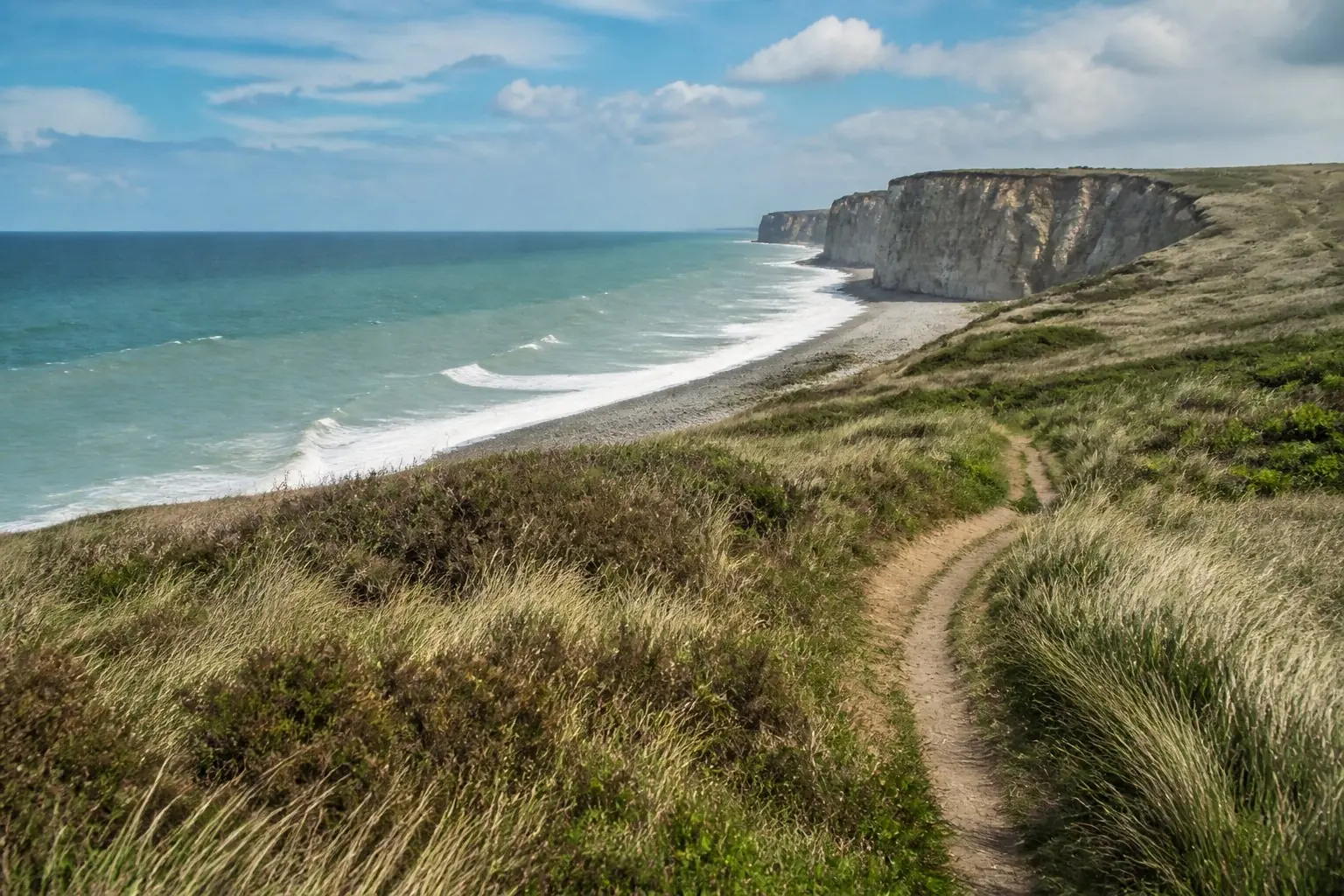 Dunes et falaises sur la côte des Hauts-de-France